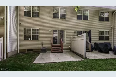 58 Parkside Ct, Wayne Twp., NJ 07470 - Photo 20