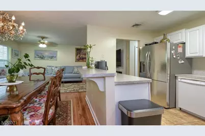 58 Parkside Ct, Wayne Twp., NJ 07470 - Photo 10
