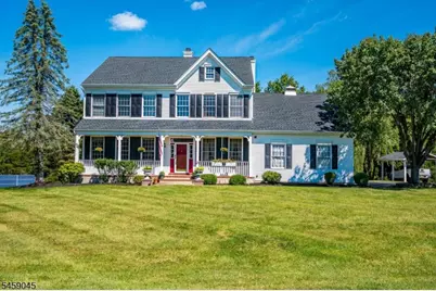 3 Summer Cottage Ln, Franklin Township, NJ 08823 - Photo 1