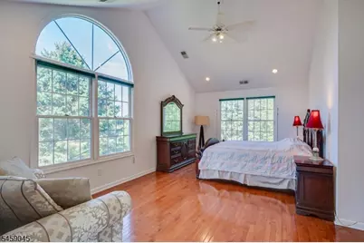 3 Summer Cottage Ln, Franklin Township, NJ 08823 - Photo 14