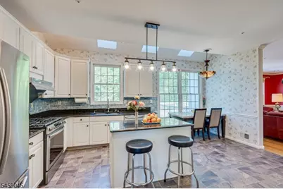 3 Summer Cottage Ln, Franklin Township, NJ 08823 - Photo 8