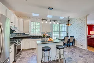 3 Summer Cottage Ln, Franklin Township, NJ 08823 - Photo 8