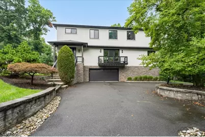 25 Oakwood Dr, New Providence, NJ 07974 - Photo 42