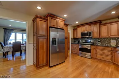 5 Butler Pl, Butler, NJ 07405 - Photo 8