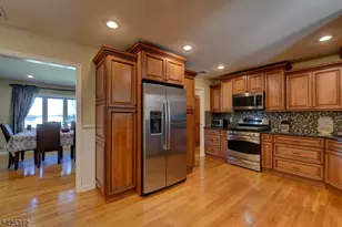 5 Butler Pl, Butler, NJ 07405 - Photo 8