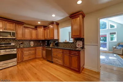 5 Butler Pl, Butler, NJ 07405 - Photo 6