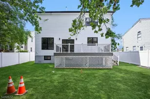 5 Briar Cliff Rd, Livingston, NJ 07039 - Photo 46