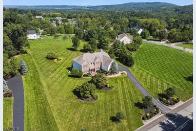 10 William Barnes Rd, Raritan Township, NJ 08822 - Photo 2