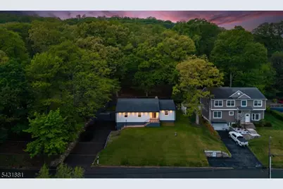 207 Degray St, North Haledon, NJ 07508 - Photo 4