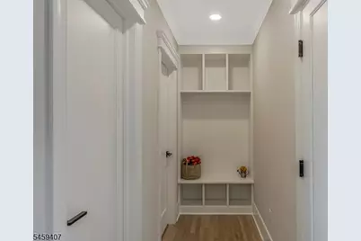 7 Mastogen Dr, Somerville, NJ 08876 - Photo 14