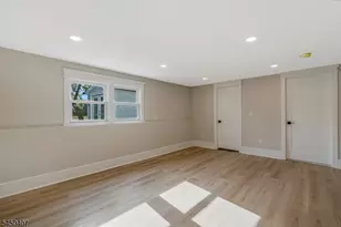 7 Mastogen Dr, Somerville, NJ 08876 - Photo 16