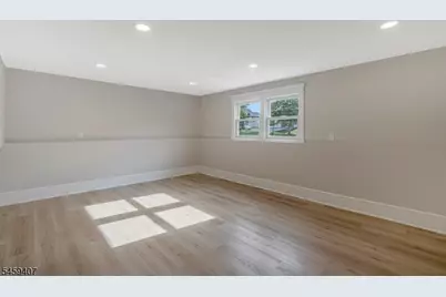 7 Mastogen Dr, Somerville, NJ 08876 - Photo 18