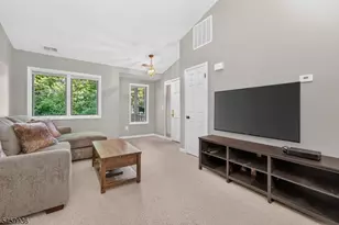 14 Augusta Dr, Clinton Township, NJ 08801 - Photo 10