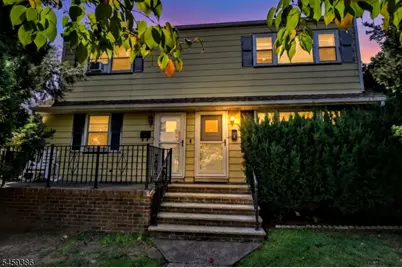 27 Hillcrest Ave, Lodi, NJ 07644 - Photo 2