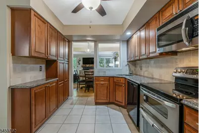 67 Stone Run Rd, Bedminster Township, NJ 07921 - Photo 2