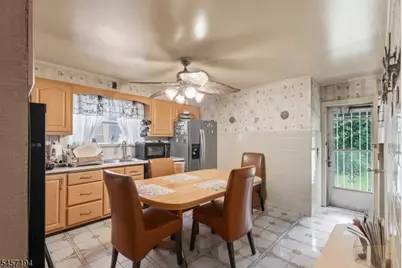 132 Elm St, Orange, NJ 07050 - Photo 4