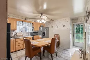 132 Elm St, Orange, NJ 07050 - Photo 4