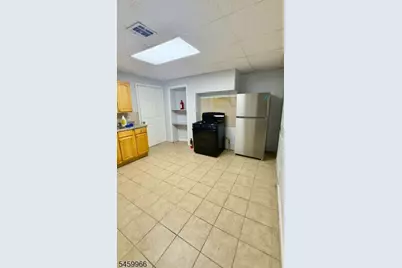 916 Main St, Paterson, NJ 07503 - Photo 10