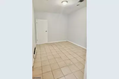 916 Main St, Paterson, NJ 07503 - Photo 8