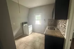 231 Amherst St, East Orange, NJ 07018 - Photo 6