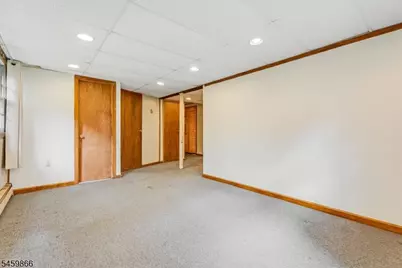 565 Dell Rd, Roxbury Township, NJ 07850 - Photo 14