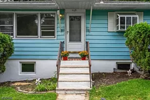565 Dell Rd, Roxbury Township, NJ 07850 - Photo 2