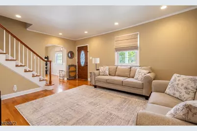 715 Ainsworth St, Linden, NJ 07036 - Photo 4