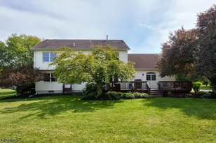10 Wesley Ct, Montgomery Township, NJ 08558 - Photo 32