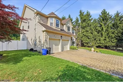 5 Old Bridge Rd, Cedar Grove, NJ 07009 - Photo 2
