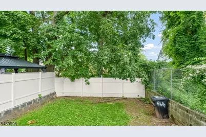 564 Sanford Ave #1, Newark, NJ 07106 - Photo 20