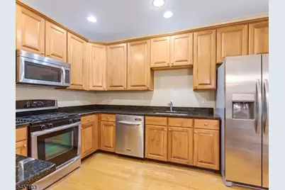 9 Goffle Brook Ct, Hawthorne, NJ 07506 - Photo 8