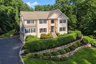 8 Goldfinch Run, Kinnelon, NJ 07405 - Photo 1