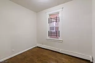 422 Jelliff Ave, Newark, NJ 07112 - Photo 16