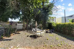 422 Jelliff Ave, Newark, NJ 07112 - Photo 38