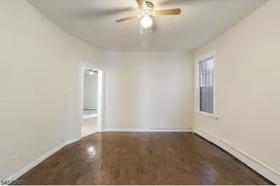 422 Jelliff Ave, Newark, NJ 07112 - Photo 4