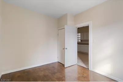 422 Jelliff Ave, Newark, NJ 07112 - Photo 8