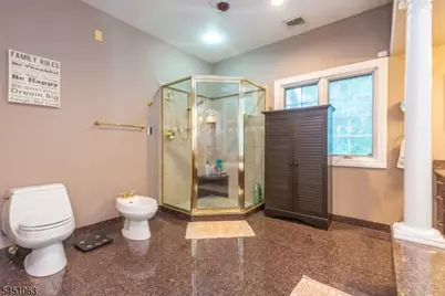 18 Nathan Dr, Montville Township, NJ 07082 - Photo 12