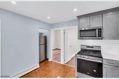927 Meredith Ave, Elizabeth, NJ 07202 - Photo 14
