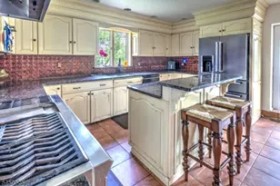 13 Farmersville Rd, Tewksbury Township, NJ 07830 - Photo 6