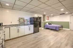 13 Farmersville Rd, Tewksbury Township, NJ 07830 - Photo 20