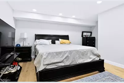649 E 30th St, Paterson, NJ 07513 - Photo 12