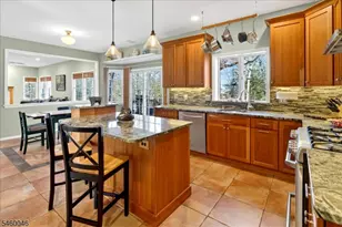 212 Monroe Ave, Montgomery Township, NJ 08502 - Photo 8