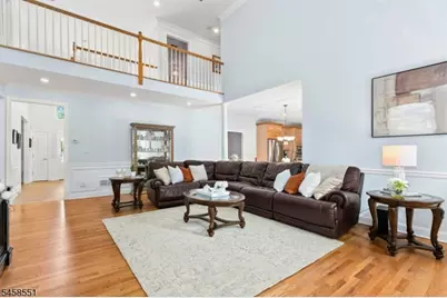 165 Briarheath Lane, Clark Township, NJ 07066 - Photo 14