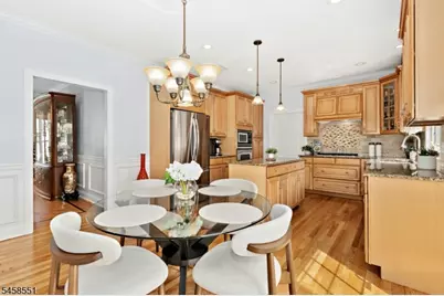 165 Briarheath Lane, Clark Township, NJ 07066 - Photo 12