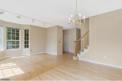 49 Wildflower Ln, Morris Township, NJ 07960 - Photo 2