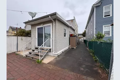 1020 Madison Ave, Elizabeth, NJ 07201 - Photo 16