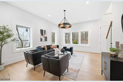 470 White Oak Ridge Rd, Millburn, NJ 07078 - Photo 12
