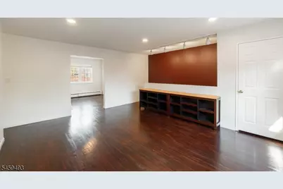 1269 Valley #B, Wayne, NJ 07470 - Photo 2
