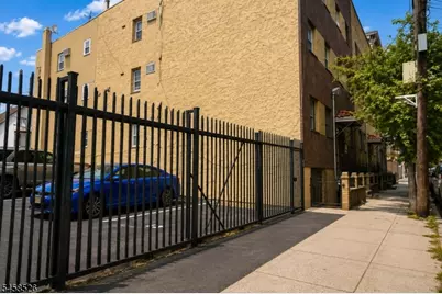 600 N 6th St #5B, Newark, NJ 07107 - Photo 4