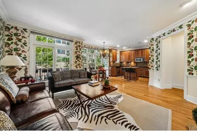 25 Norwood Avenue Unit #2, Summit, NJ 07901 - Photo 10